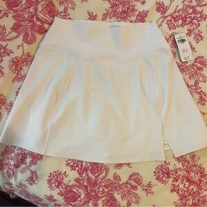 NWT Abercrombie YPB White SculptLux Tennis Athletic Skirt size Medium